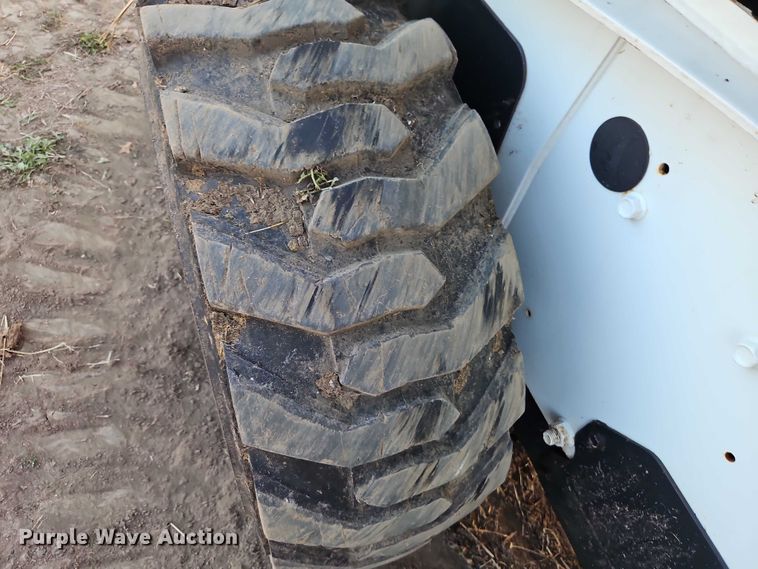 image for item EO4819 2009 Bobcat S250 skid steer loader