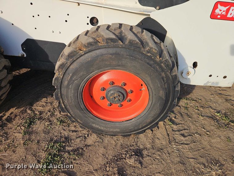 image for item EO4819 2009 Bobcat S250 skid steer loader