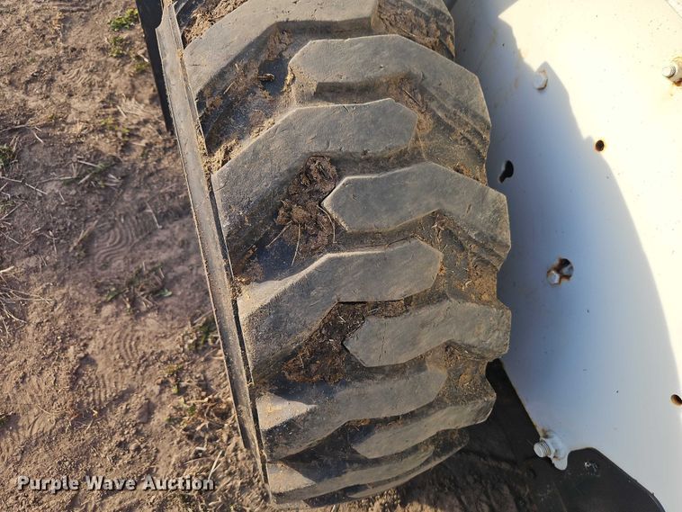 image for item EO4819 2009 Bobcat S250 skid steer loader