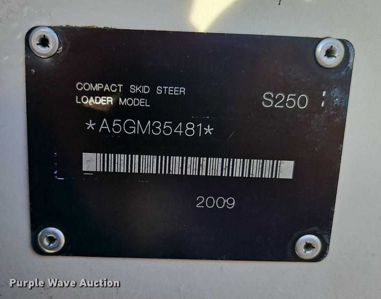 image for item EO4819 2009 Bobcat S250 skid steer loader