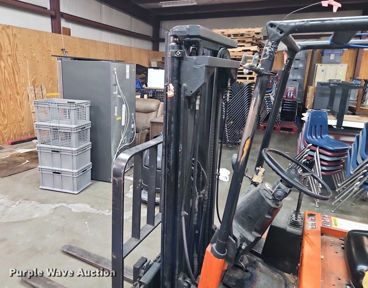 image for item EO4824 Linde B30 TE/S forklift