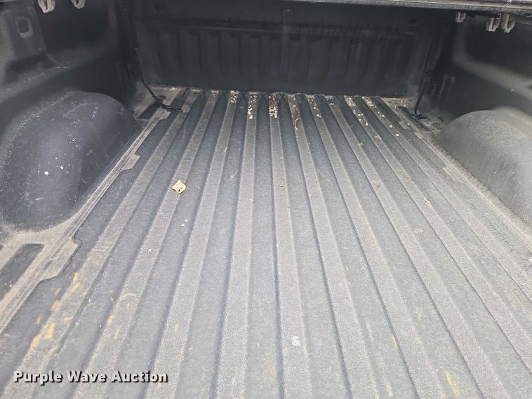 image for item EO4828 2018 GMC Sierra 1500 SLT Crew Cab pickup truck