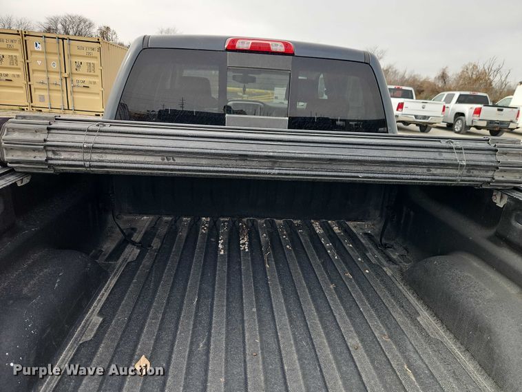 image for item EO4828 2018 GMC Sierra 1500 SLT Crew Cab pickup truck