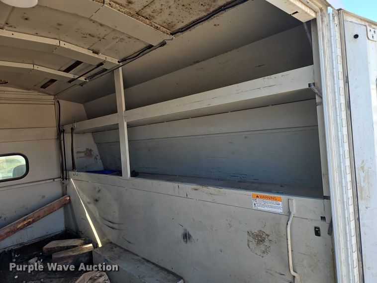 image for item EO4829 2014 Chevrolet Silverado 3500HD utility bed pickup truck