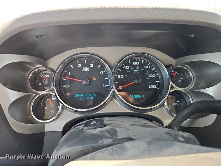 image for item EO4829 2014 Chevrolet Silverado 3500HD utility bed pickup truck