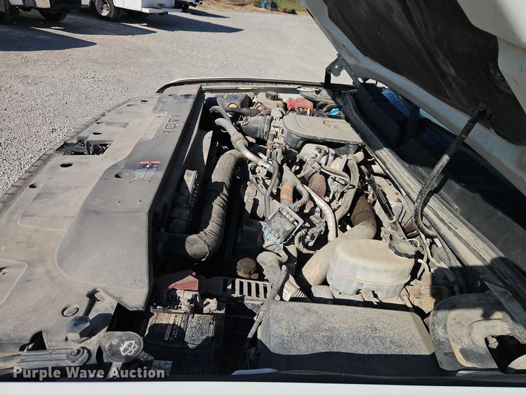 image for item EO4829 2014 Chevrolet Silverado 3500HD utility bed pickup truck