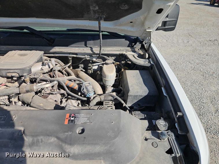 image for item EO4829 2014 Chevrolet Silverado 3500HD utility bed pickup truck