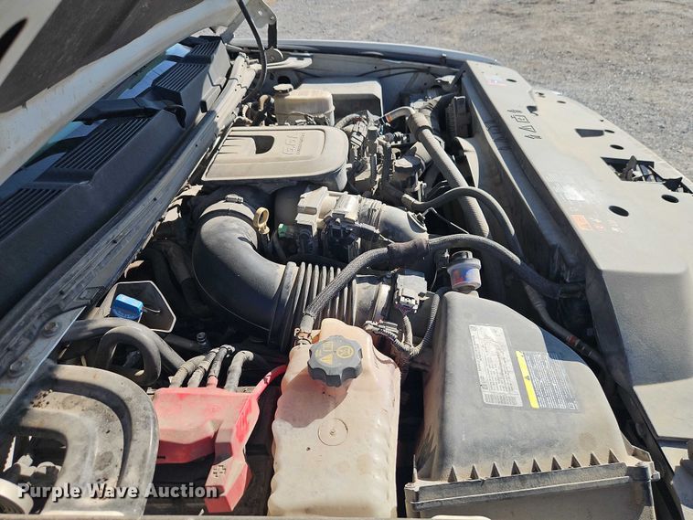 image for item EO4829 2014 Chevrolet Silverado 3500HD utility bed pickup truck