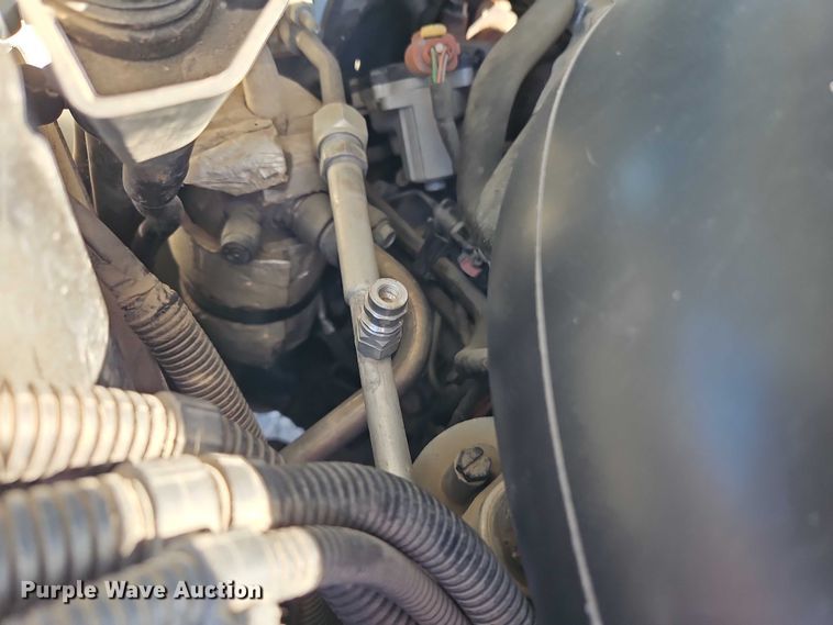 image for item EO4829 2014 Chevrolet Silverado 3500HD utility bed pickup truck