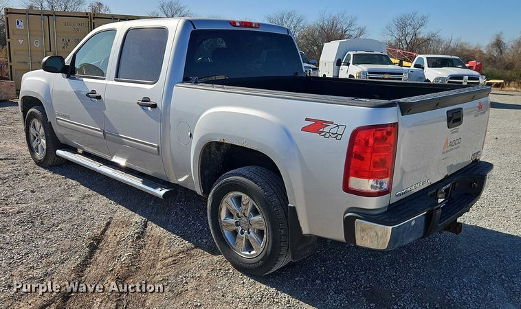image for item EO4831 2013 GMC Sierra 1500 SLE Crew Cab pickup truck