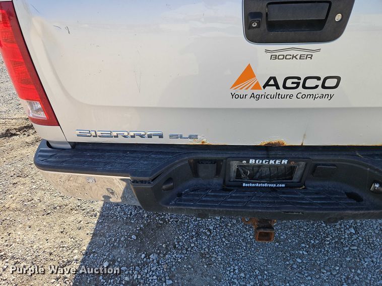 image for item EO4831 2013 GMC Sierra 1500 SLE Crew Cab pickup truck