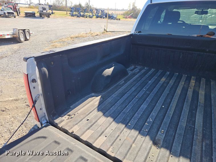image for item EO4831 2013 GMC Sierra 1500 SLE Crew Cab pickup truck