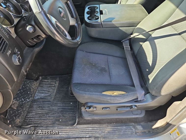 image for item EO4831 2013 GMC Sierra 1500 SLE Crew Cab pickup truck