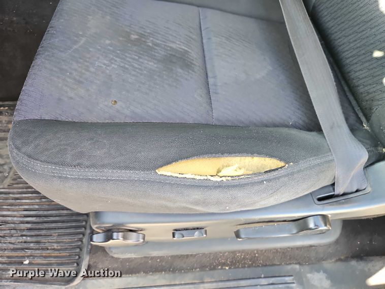 image for item EO4831 2013 GMC Sierra 1500 SLE Crew Cab pickup truck