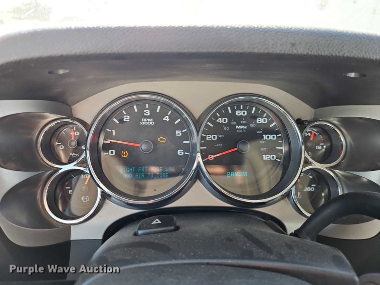 image for item EO4831 2013 GMC Sierra 1500 SLE Crew Cab pickup truck