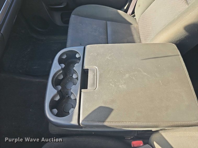 image for item EO4831 2013 GMC Sierra 1500 SLE Crew Cab pickup truck