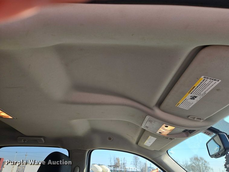 image for item EO4831 2013 GMC Sierra 1500 SLE Crew Cab pickup truck