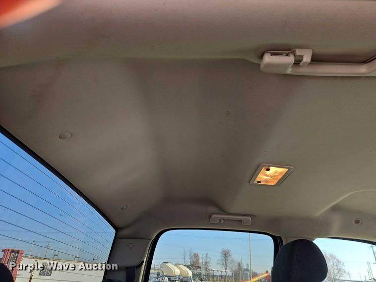 image for item EO4831 2013 GMC Sierra 1500 SLE Crew Cab pickup truck