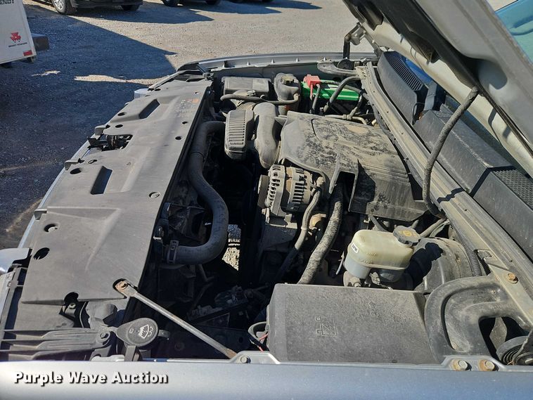 image for item EO4831 2013 GMC Sierra 1500 SLE Crew Cab pickup truck