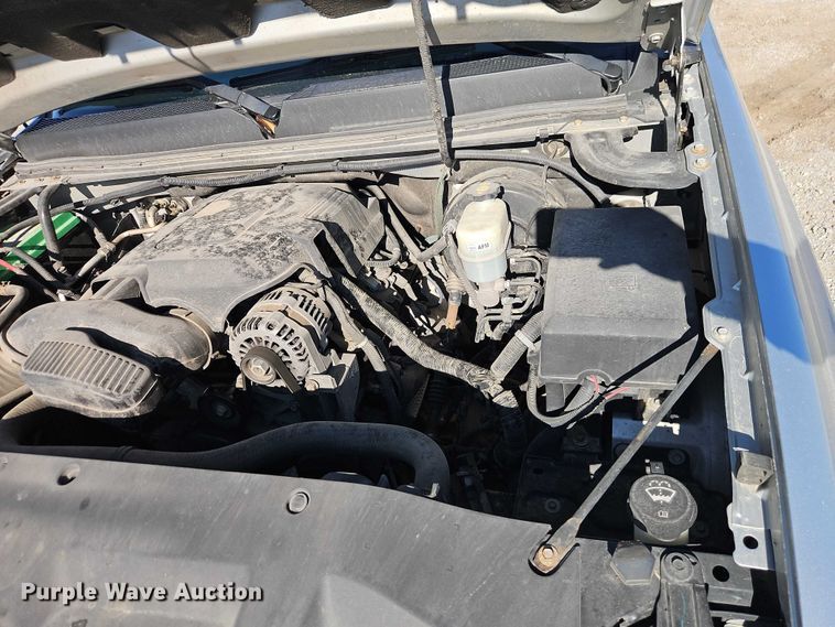 image for item EO4831 2013 GMC Sierra 1500 SLE Crew Cab pickup truck