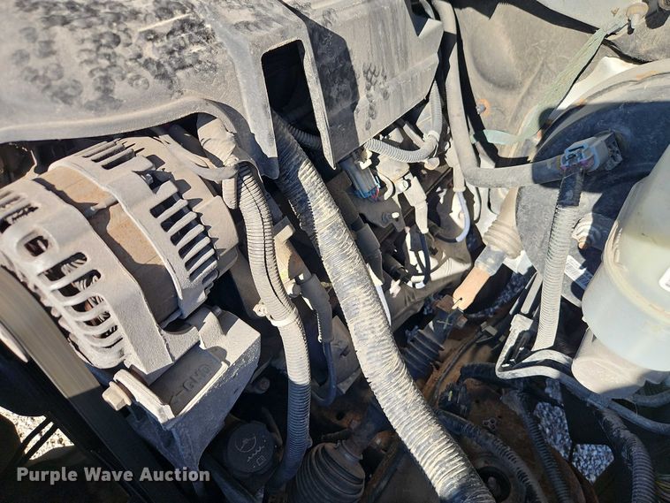 image for item EO4831 2013 GMC Sierra 1500 SLE Crew Cab pickup truck