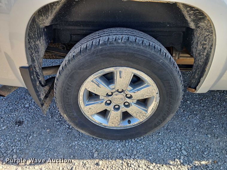 image for item EO4831 2013 GMC Sierra 1500 SLE Crew Cab pickup truck