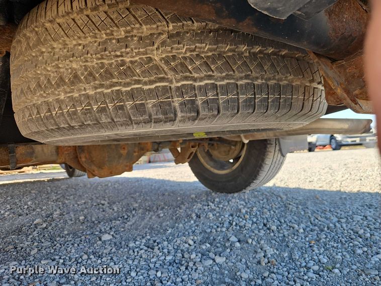 image for item EO4831 2013 GMC Sierra 1500 SLE Crew Cab pickup truck