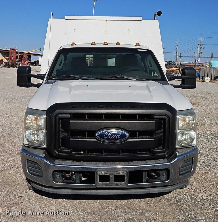 image for item EO4832 2011 Ford F350 Super Duty  utility bed pickup truck