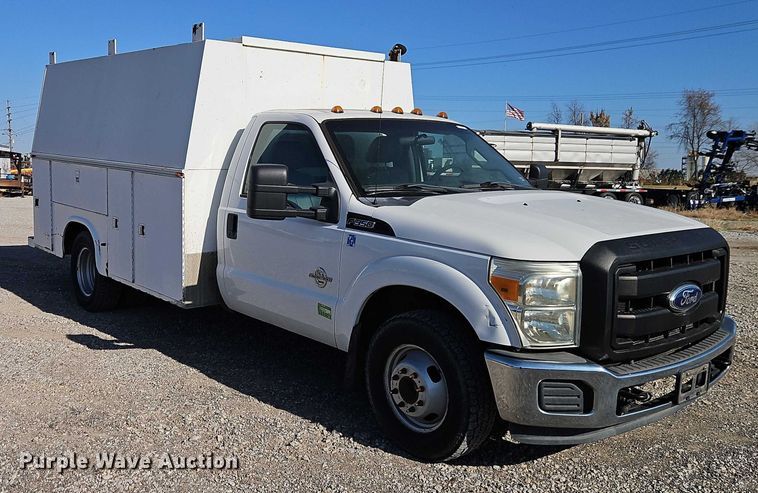 image for item EO4832 2011 Ford F350 Super Duty  utility bed pickup truck