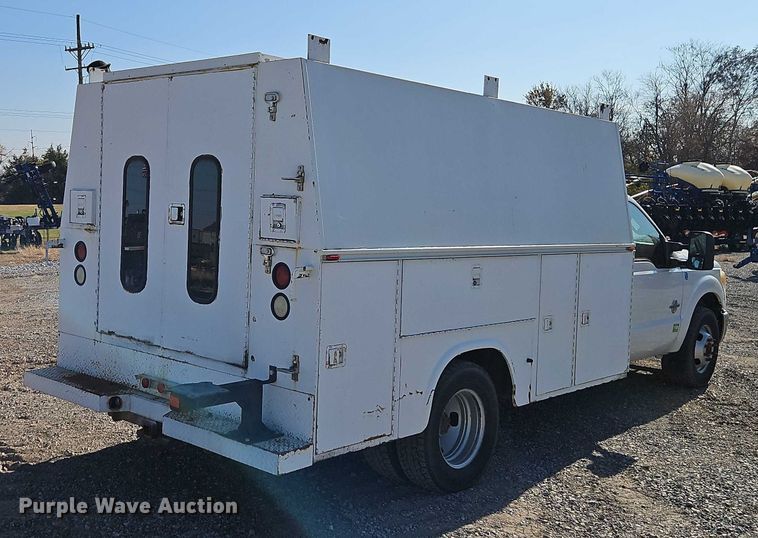 image for item EO4832 2011 Ford F350 Super Duty  utility bed pickup truck