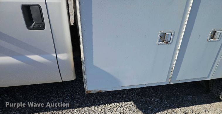 image for item EO4832 2011 Ford F350 Super Duty  utility bed pickup truck