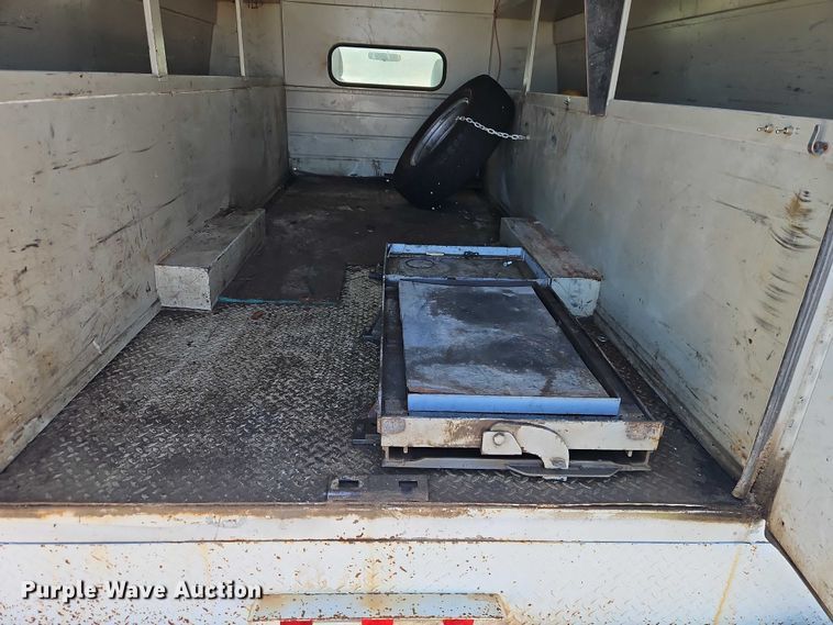 image for item EO4832 2011 Ford F350 Super Duty  utility bed pickup truck