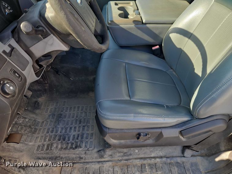 image for item EO4832 2011 Ford F350 Super Duty  utility bed pickup truck