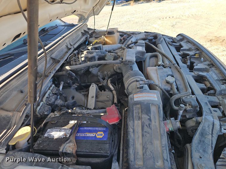 image for item EO4832 2011 Ford F350 Super Duty  utility bed pickup truck