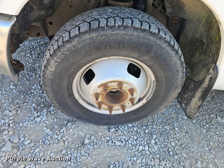 image for item EO4832 2011 Ford F350 Super Duty  utility bed pickup truck