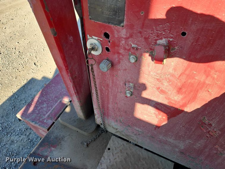 image for item EO4835 Liftall HT100D forklift