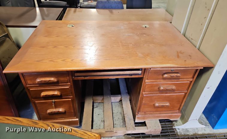 image for item EO4836 Furniture