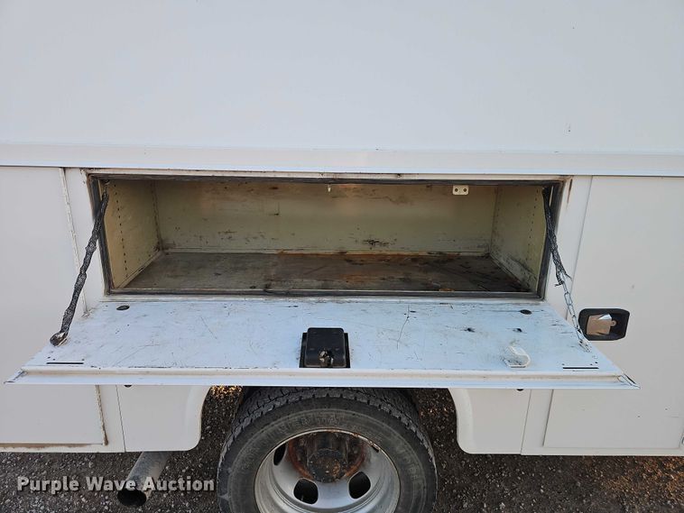 image for item EO4837 2014 RAM 5500 utility / service truck