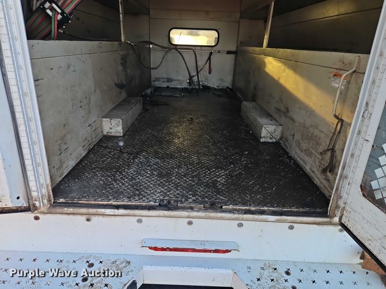 image for item EO4837 2014 RAM 5500 utility / service truck