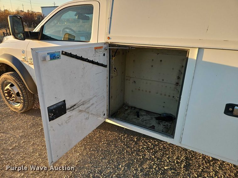 image for item EO4837 2014 RAM 5500 utility / service truck