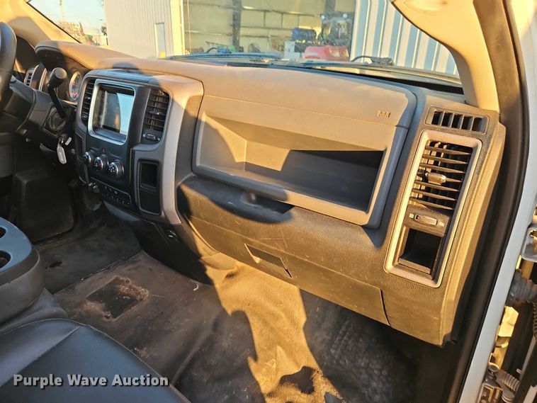 image for item EO4837 2014 RAM 5500 utility / service truck