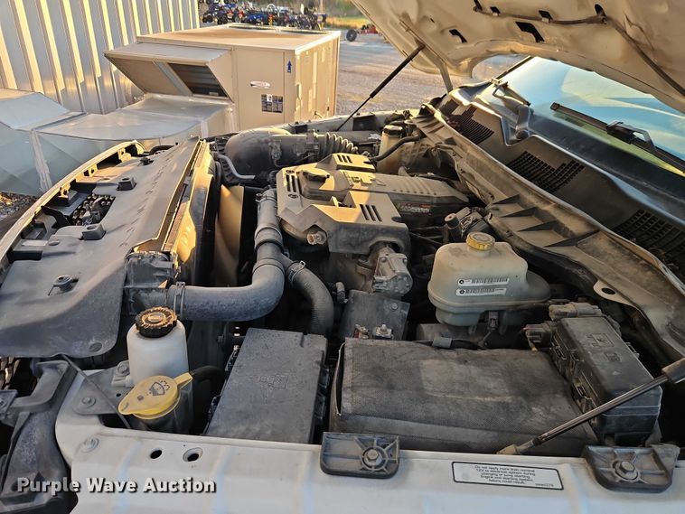 image for item EO4837 2014 RAM 5500 utility / service truck