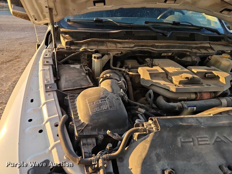 image for item EO4837 2014 RAM 5500 utility / service truck