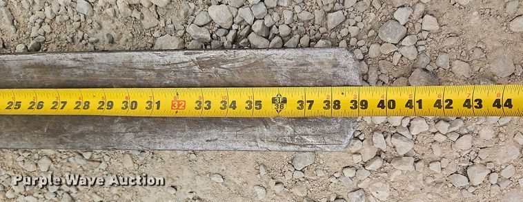 image for item EO4838 Towmotor T50 forklift