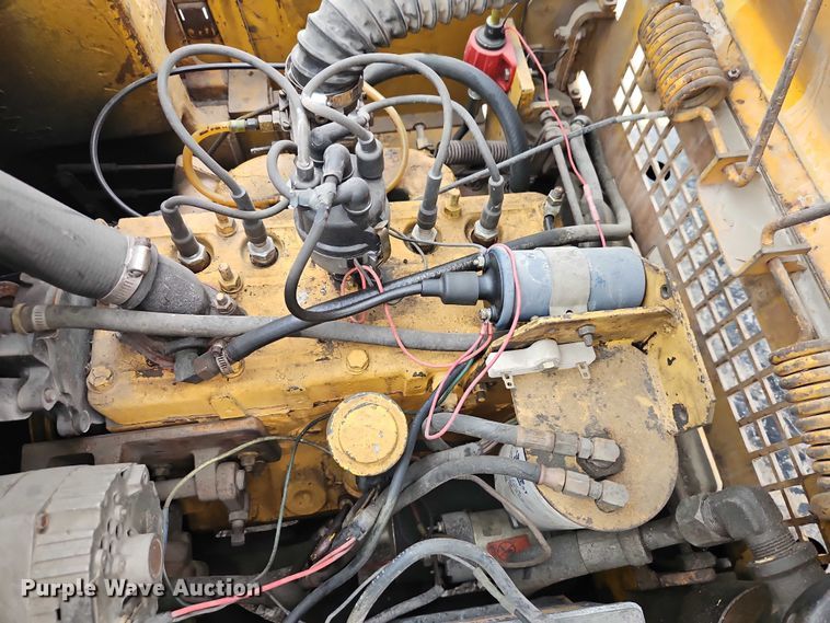 image for item EO4838 Towmotor T50 forklift