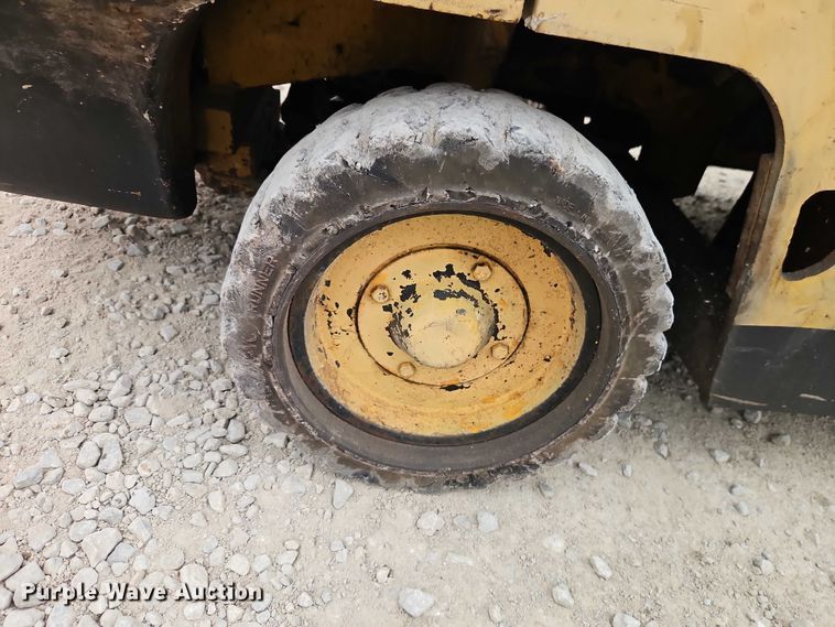 image for item EO4838 Towmotor T50 forklift