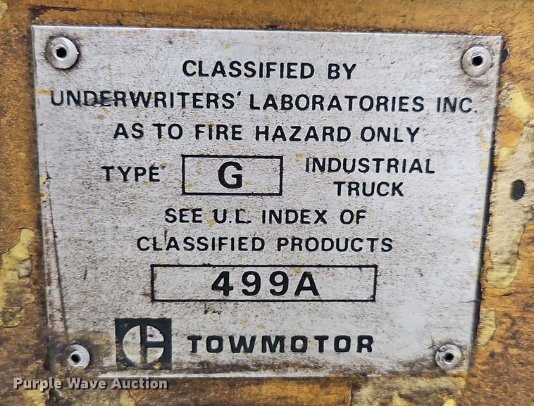 image for item EO4838 Towmotor T50 forklift