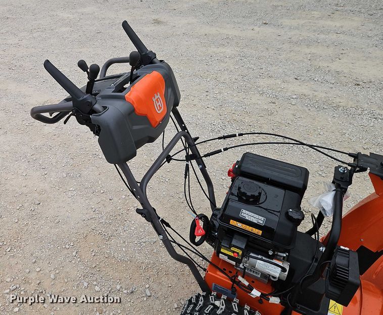 image for item EO4839 Husqvarna ST 227 snow blower