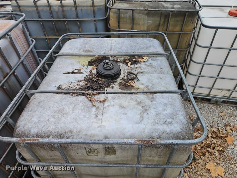 image for item EO4840 Tanks