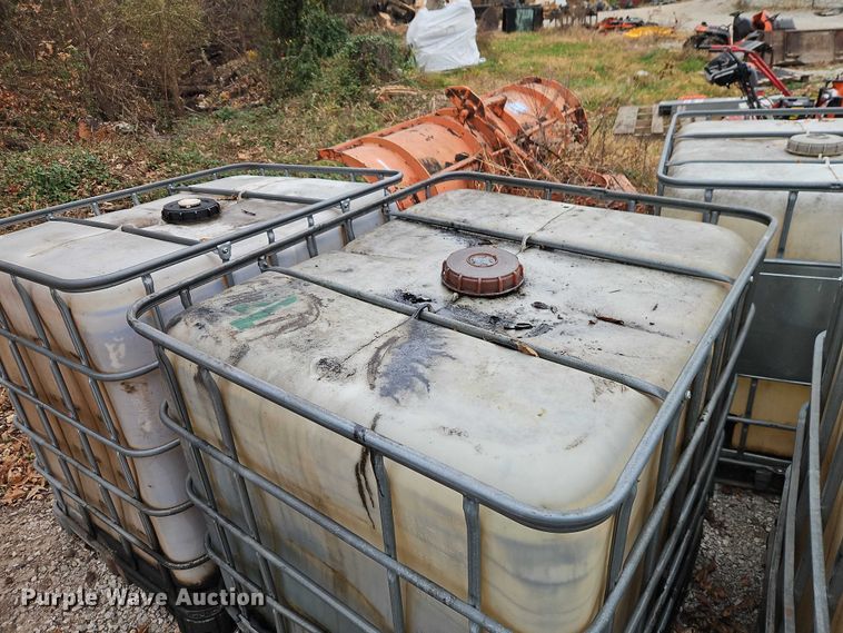 image for item EO4840 Tanks